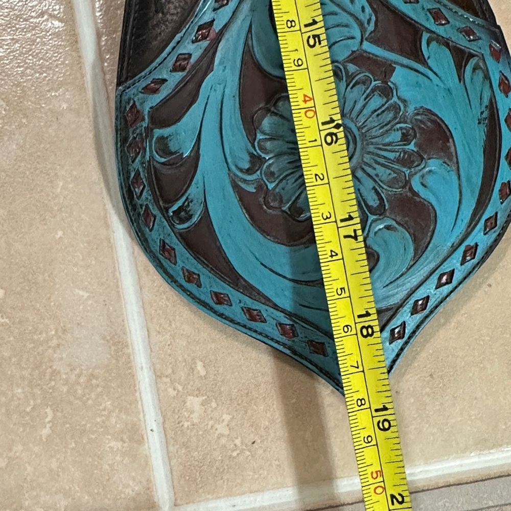 NWT Artistic Brown and Blue Wall Cross Decor - Picture 8 of 9